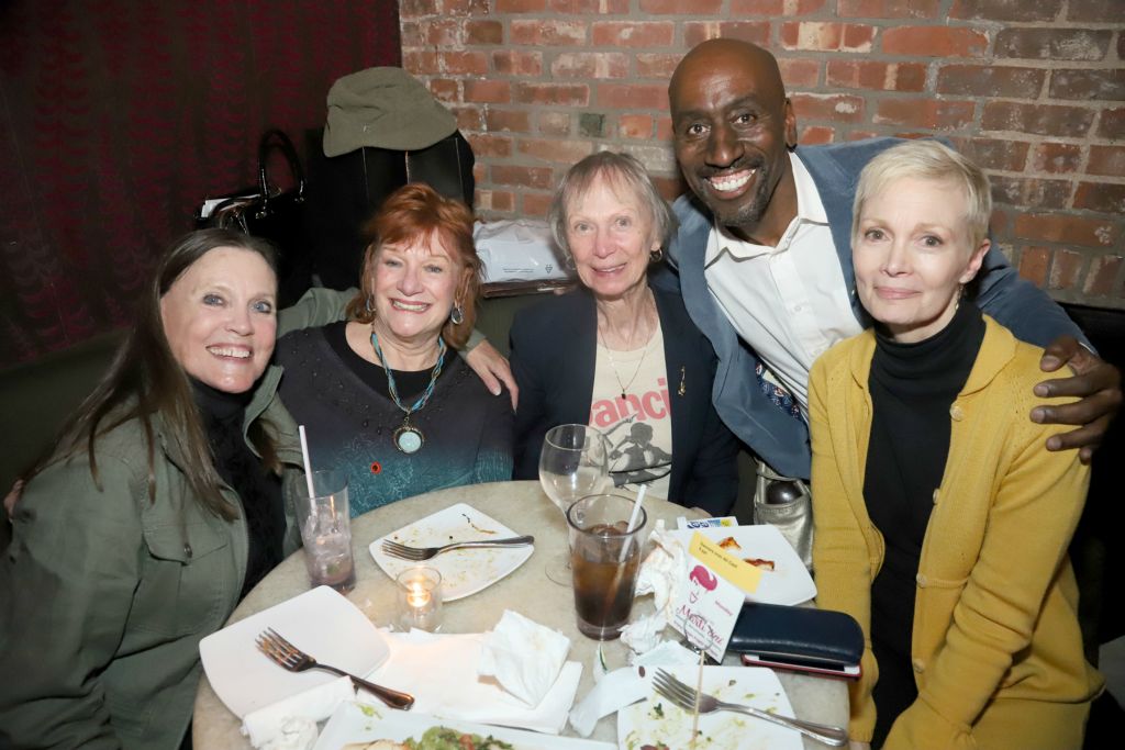 Ann Reinking, Valerie-Jean Miller, Kathryn Doby, Lloyd Culbreath, Christine Colby